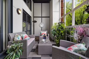 Photo 32- click for photo gallery